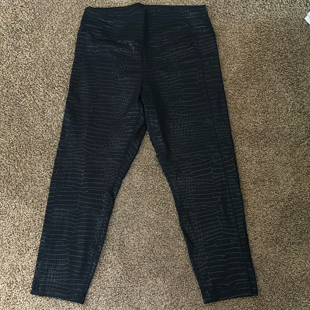 PINK leggings. Like new!